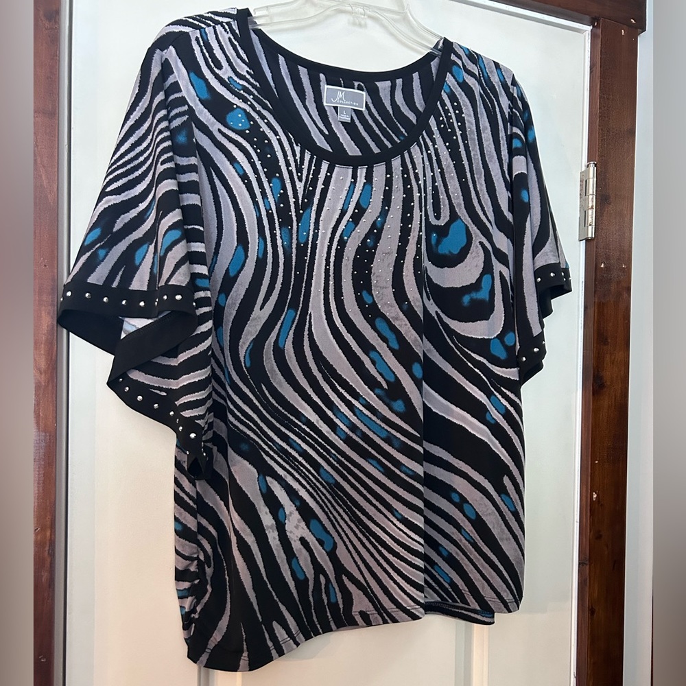 Woman’s Large Top